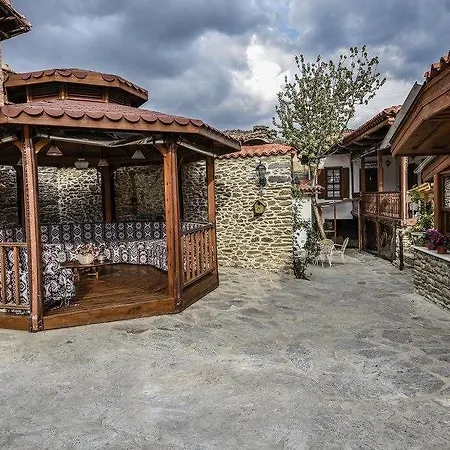 Kadilar Pasazade Konagi Butik Otel Birgi