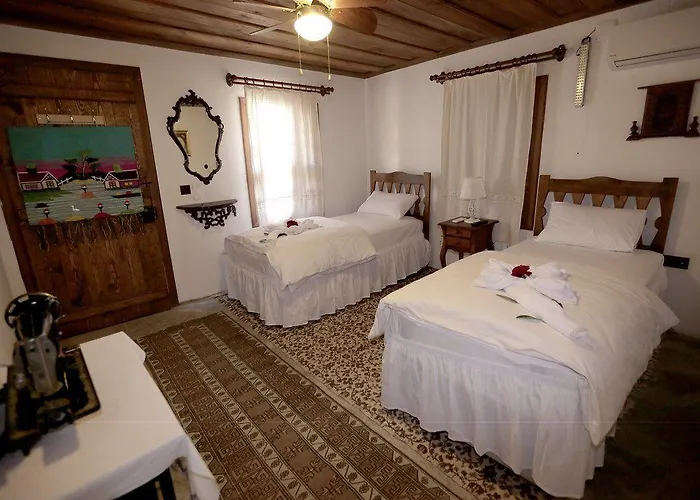 Kadilar Pasazade Konagi Butik * Birgi