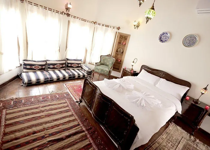 Kadilar Pasazade Konagi Butik Birgi