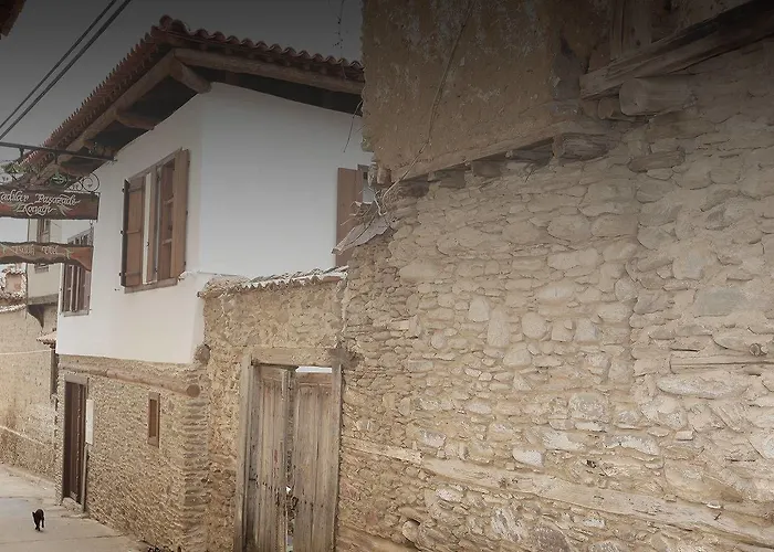 Kadilar Pasazade Konagi Butik Hotel Birgi